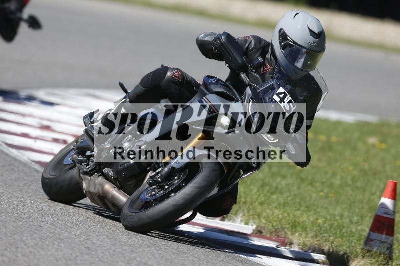 Archiv-2025/48 25.08.2025 Cornu Master School ADR/blau-bleu/45